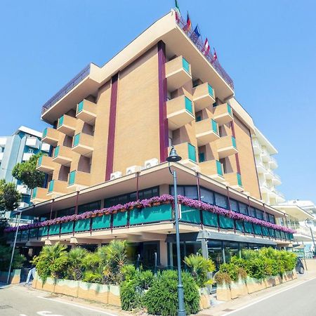 Hotel Nevada เบลลาเรีย-อีเจอา มารีนา ภายนอก รูปภาพ