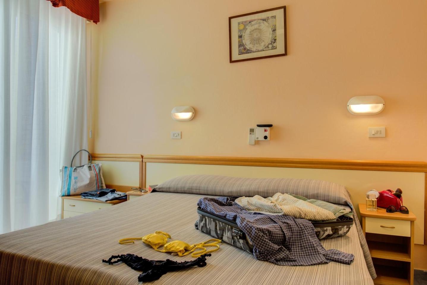 Hotel Nevada เบลลาเรีย-อีเจอา มารีนา ภายนอก รูปภาพ