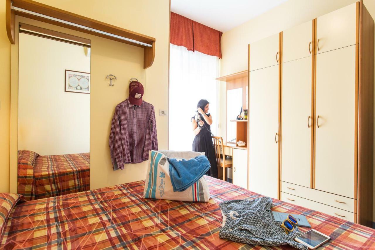 Hotel Nevada เบลลาเรีย-อีเจอา มารีนา ภายนอก รูปภาพ